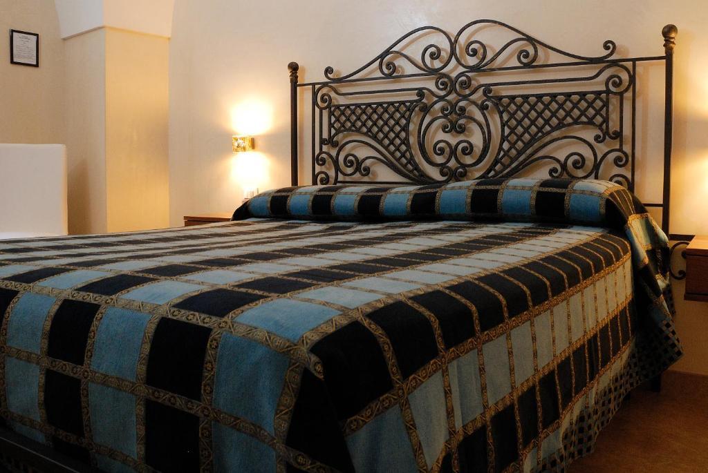 Dimora Storica "Casa Sicuro" Bed & Breakfast Martano Exterior photo